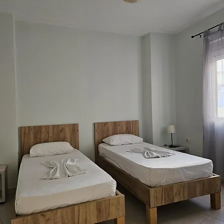 Two Bedroom With Sea View 091 *