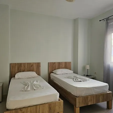 Two Bedroom With Sea View 091 * סרנדה