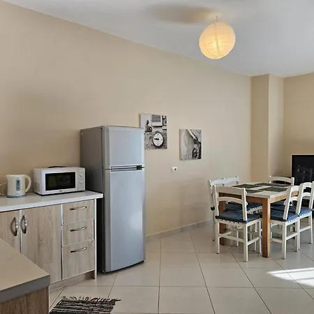 Two Bedroom With Sea View 091 *