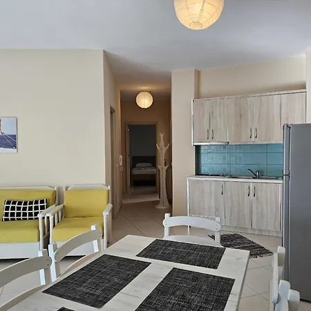 דירה Two Bedroom With Sea View 091