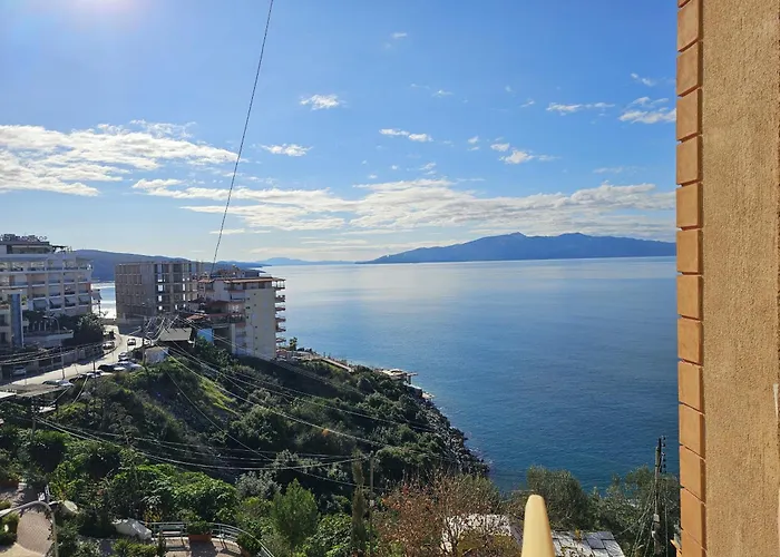 Two Bedroom With Sea View 091 *